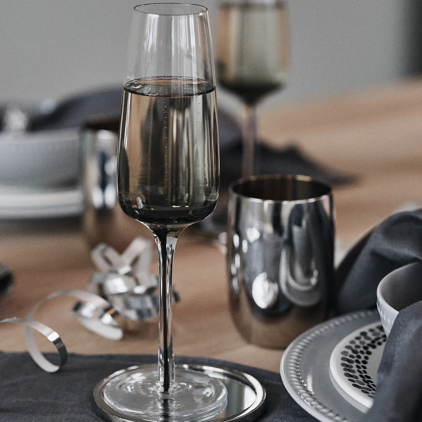 Broste Copenhagen Smoke Champagnerglas 4 Broste Copenhagen Smoke Champagnerglas – Bild 4