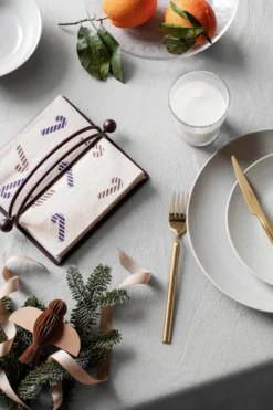 Broste Copenhagen Nordic Vanilla Teller Ø26cm -Broste Copenhagen 504669 01 3 EnvironmentImage c7023e2e21