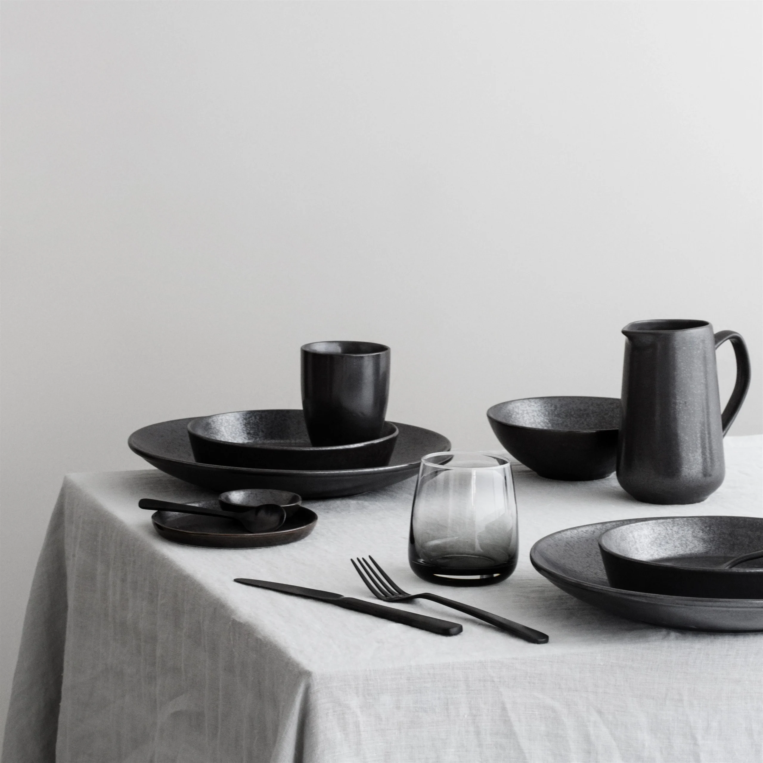 Broste Copenhagen Smoke Wasserglas 3 Broste Copenhagen Smoke Wasserglas – Bild 3